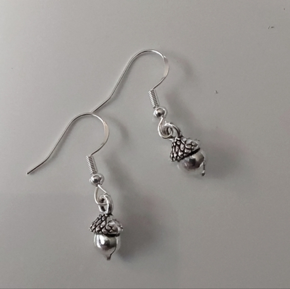 𝅺  Acorn Earrings 925 Posts